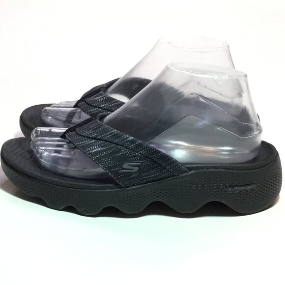 Skechers Women's Go Walk Massage Fit Slip On Thong Sandals Black/Grey Size 8 - Picture 1 of 9
